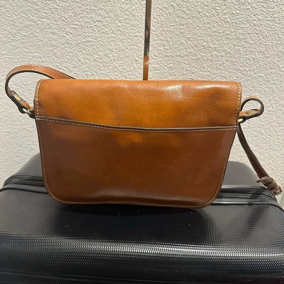 Patricia Nash Tan Leather Shoulder Bag - Picture 8 of 13